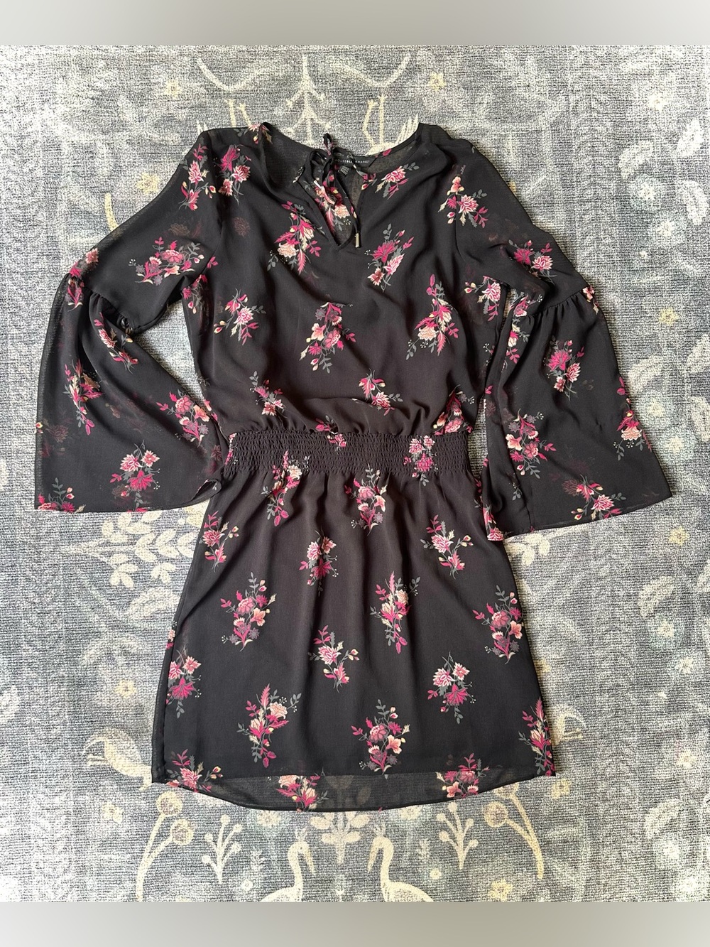 White House Black Market Black Pink Floral Smocked Waist Tie Neck Mini Dress XSP